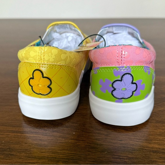 NWT women’s SpongeBob slip on shoes - Picture 2 of 6